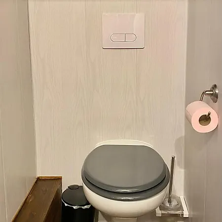 Chaleureuse échappée : Commodités, Calme, Confort Apartamento