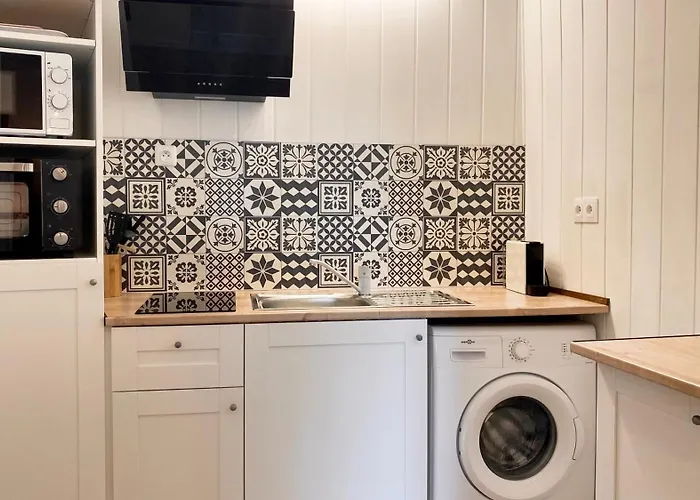 Chaleureuse Echappee : Commodites, Calme, Confort Apartman *